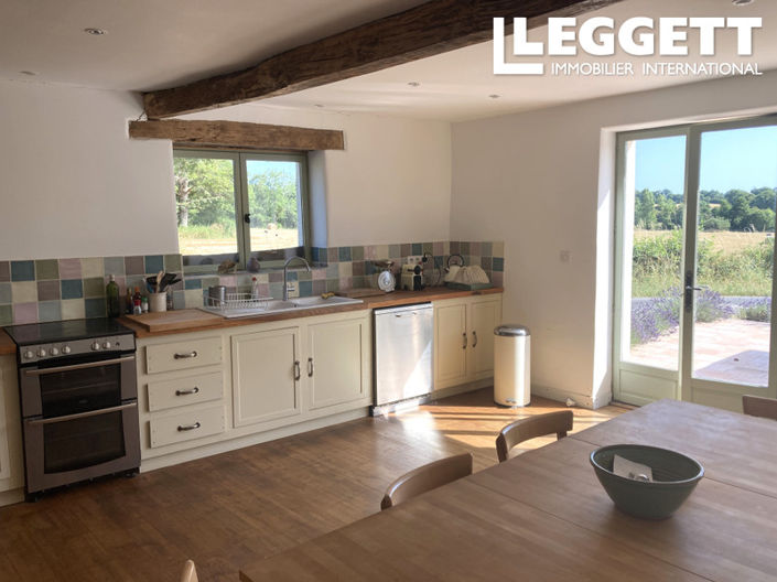 Image No.6-3 Bed House for sale