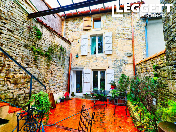 Image No.1-4 Bed House for sale
