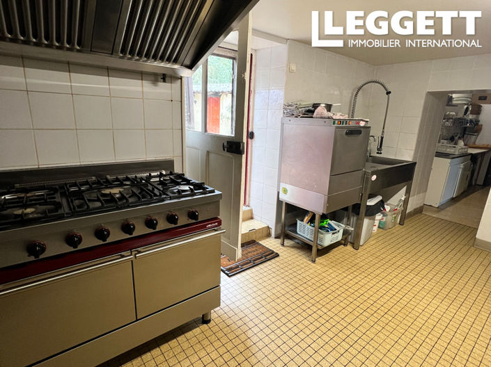 Image No.7-4 Bed Commercial for sale