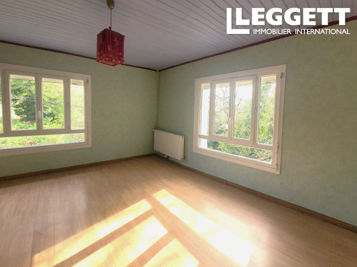 Image No.6-5 Bed House for sale