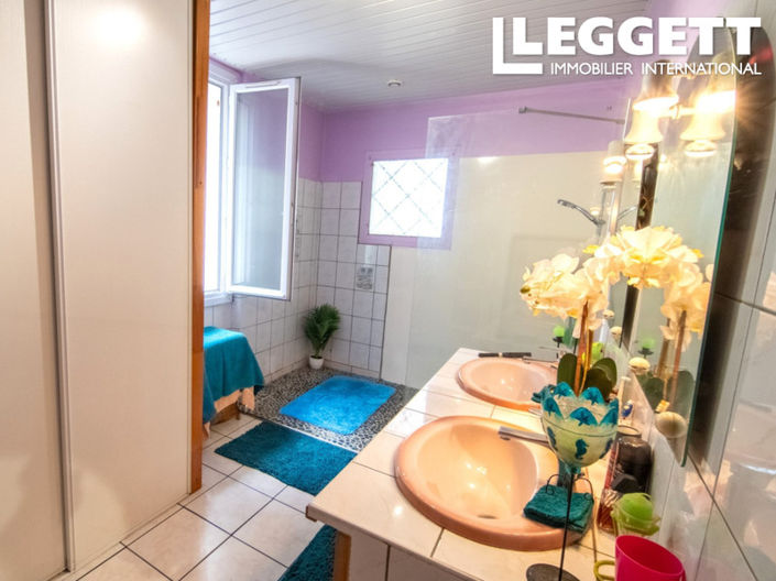 Image No.5-3 Bed House for sale