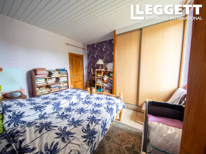 Image No.9-3 Bed House for sale