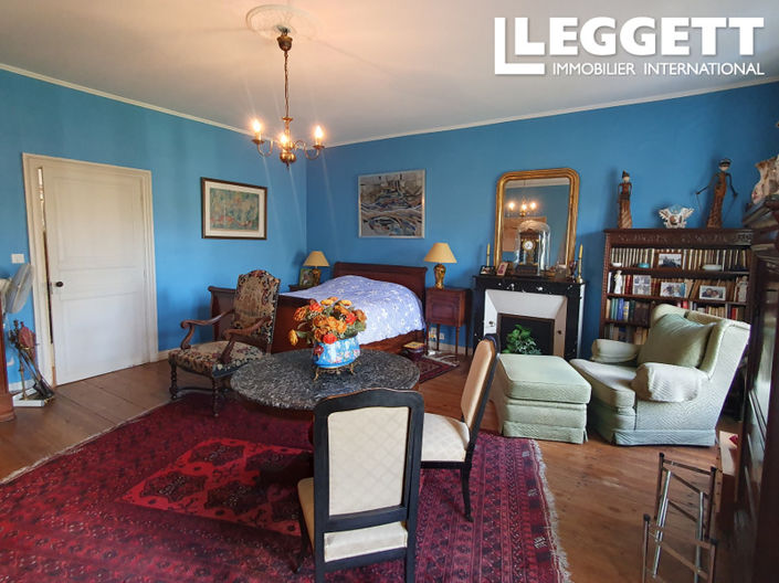 Image No.7-Maison de 5 chambres à vendre à Barbezieux-Saint-Hilaire