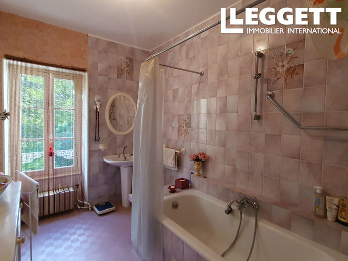 Image No.8-Maison de 5 chambres à vendre à Barbezieux-Saint-Hilaire