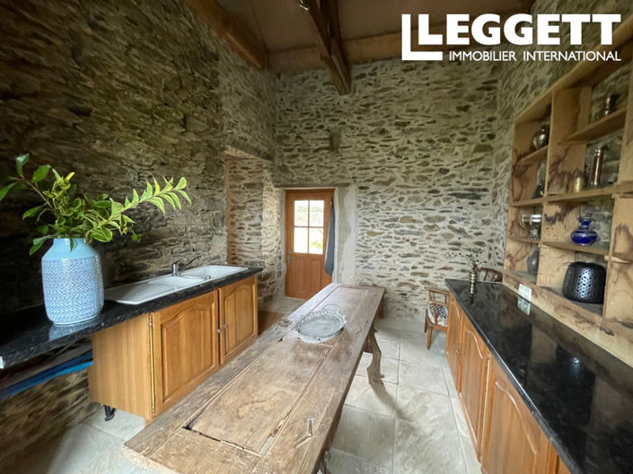 Image No.5-7 Bed House for sale