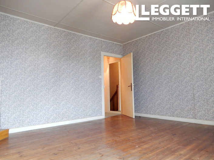 Image No.8-4 Bed House for sale