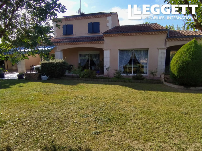 Image No.2-4 Bed House for sale