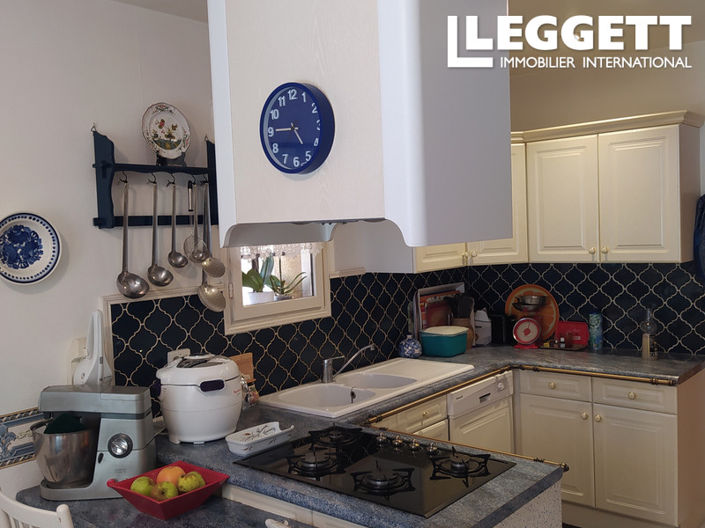 Image No.6-4 Bed House for sale