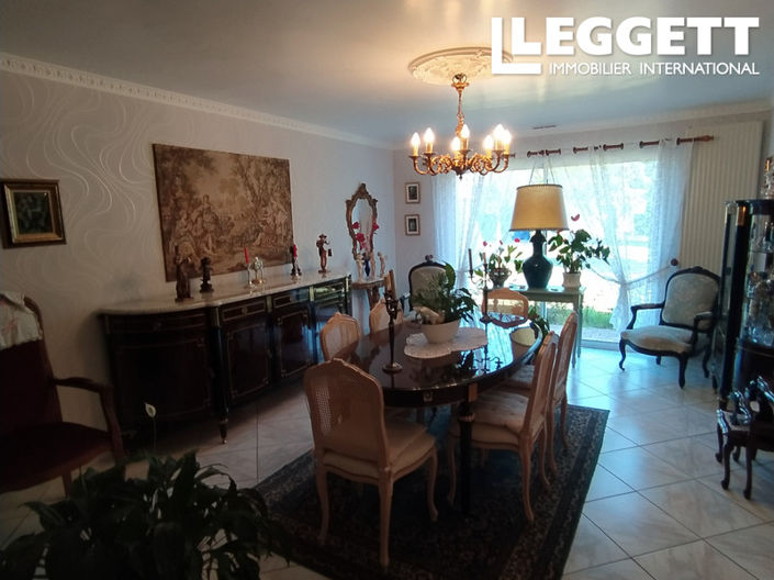 Image No.7-4 Bed House for sale