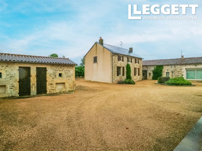 Image No.9-7 Bed House for sale