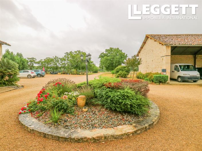 Image No.6-4 Bed House for sale