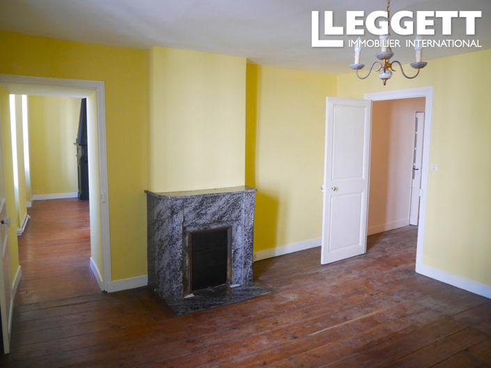 Image No.7-3 Bed House for sale