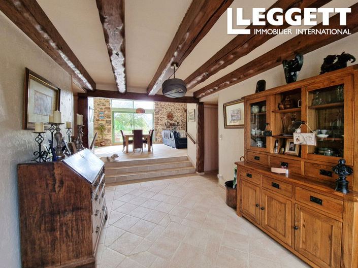 Image No.3-4 Bed House for sale