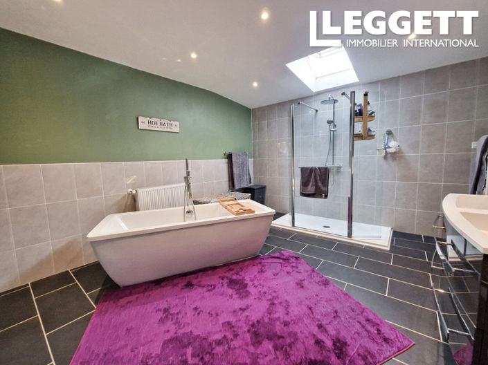 Image No.7-4 Bed House for sale