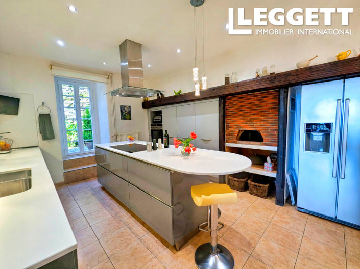 Image No.4-6 Bed House for sale