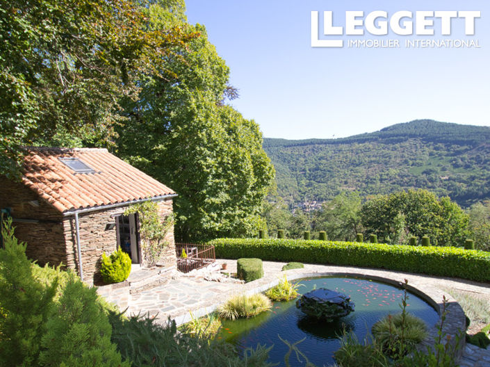 Image No.9-6 Bed House for sale