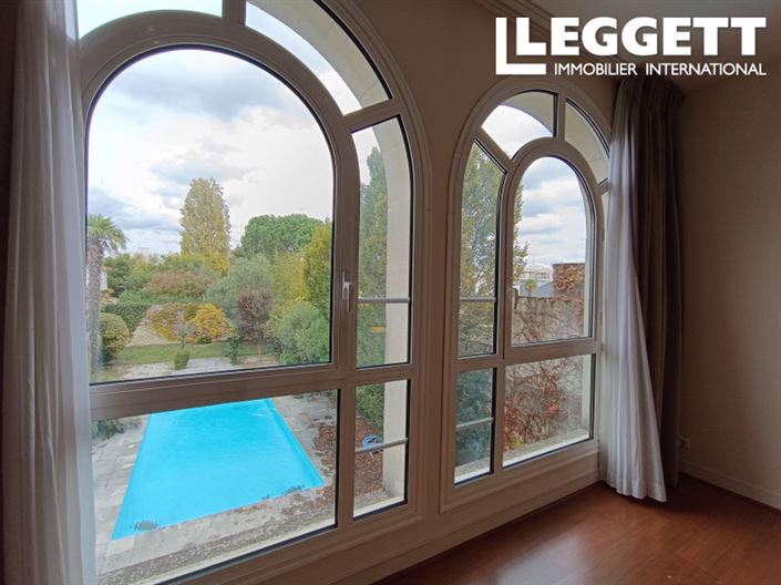 Image No.1-4 Bed House for sale