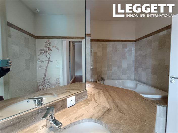 Image No.8-4 Bed House for sale