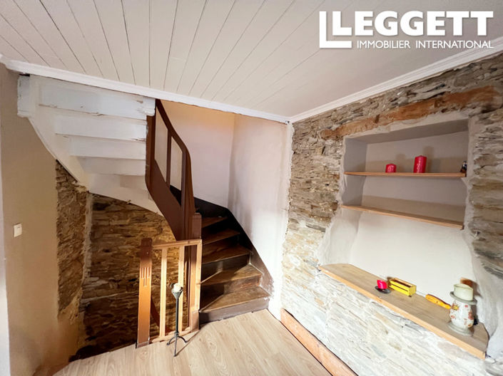 Image No.5-2 Bed House for sale