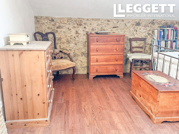 Image No.6-3 Bed House for sale