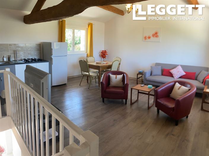 Image No.7-8 Bed House for sale