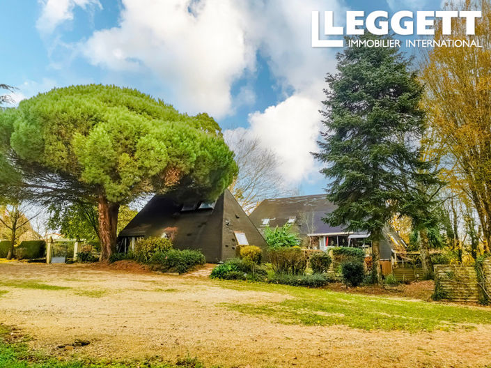 Image No.2-10 Bed House for sale