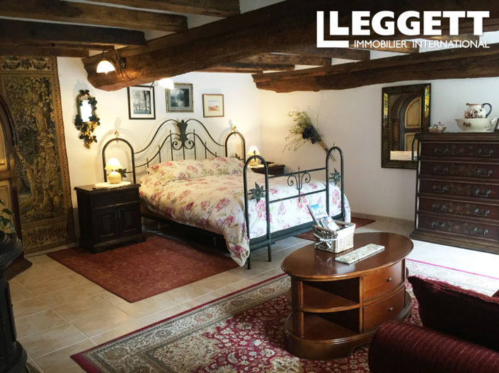 Image No.5-5 Bed House for sale