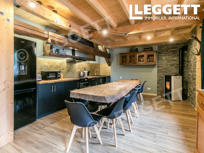 Image No.8-27 Bed Commercial for sale