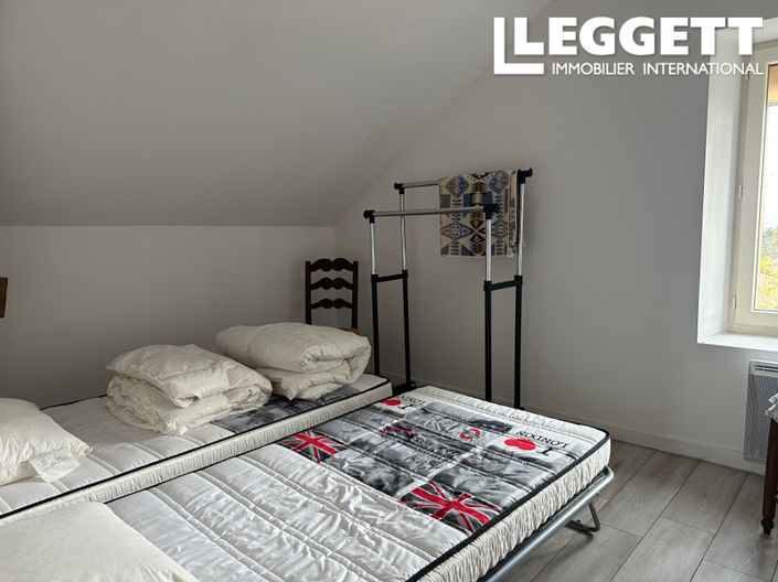 Image No.7-3 Bed House for sale