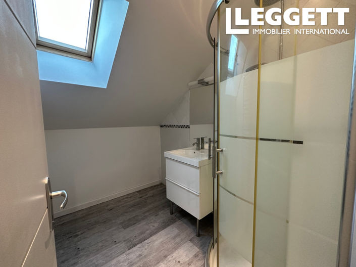 Image No.8-3 Bed House for sale