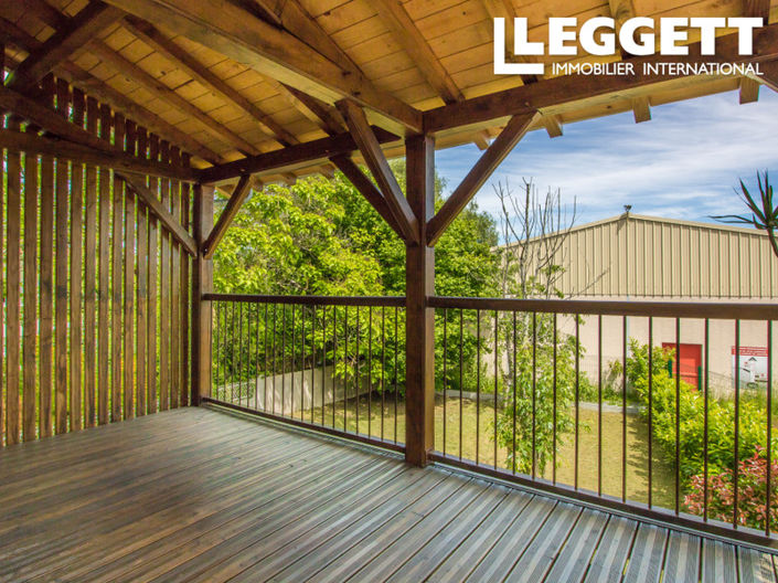 Image No.9-3 Bed House for sale