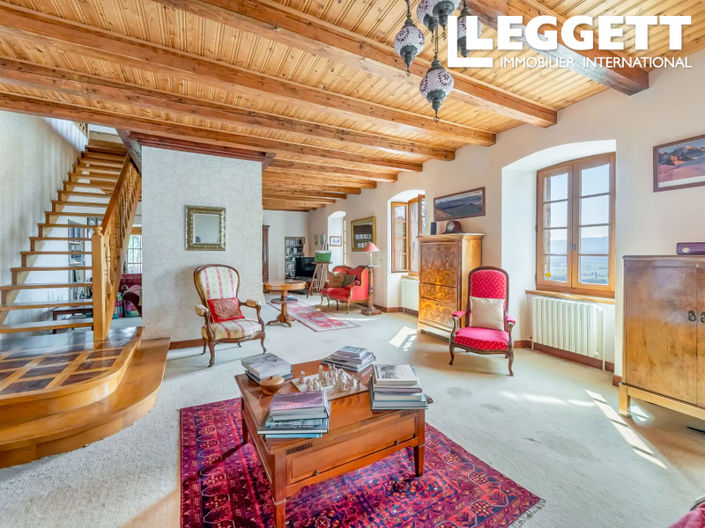 Image No.5-10 Bed House for sale