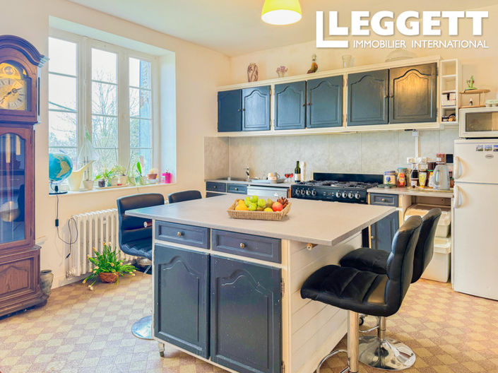 Image No.5-7 Bed House for sale
