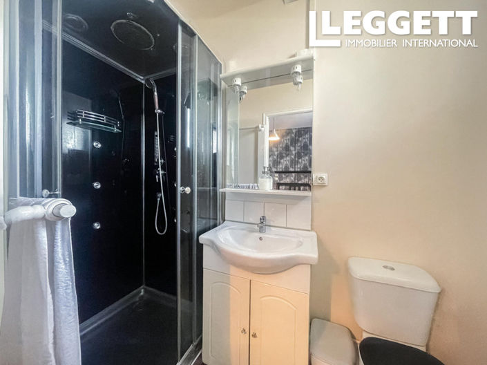 Image No.6-7 Bed House for sale