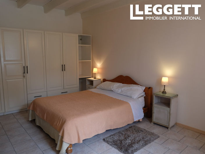 Image No.4-1 Bed House for sale