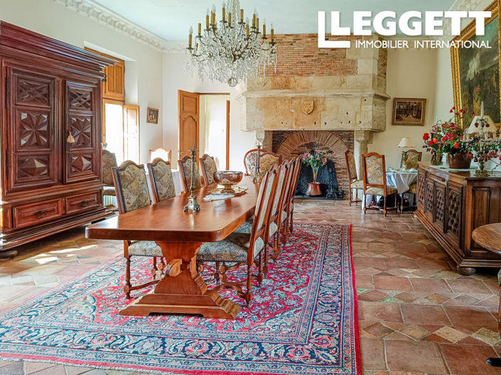 Image No.6-Châteaux de 55 chambres à vendre à Le Buisson-de-Cadouin