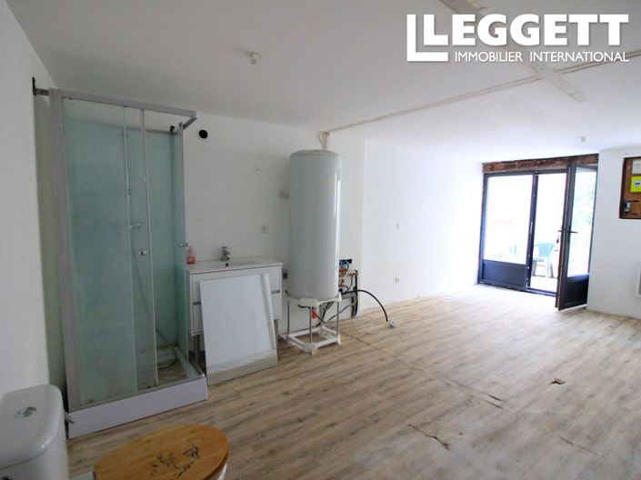 Image No.10-3 Bed House for sale