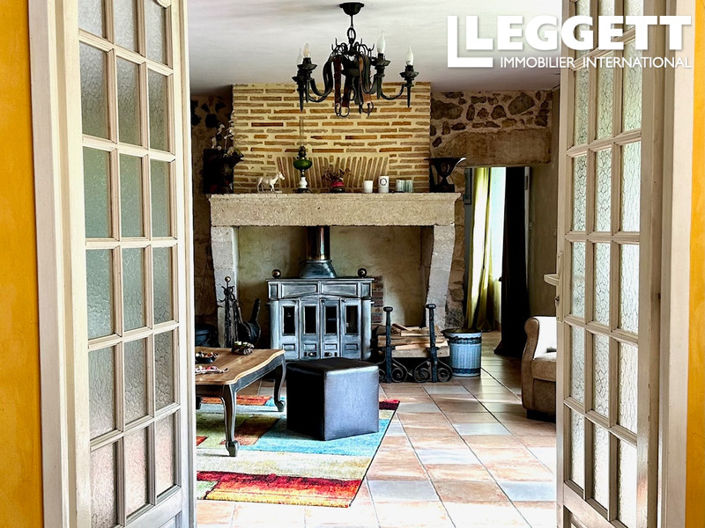 Image No.6-4 Bed House for sale