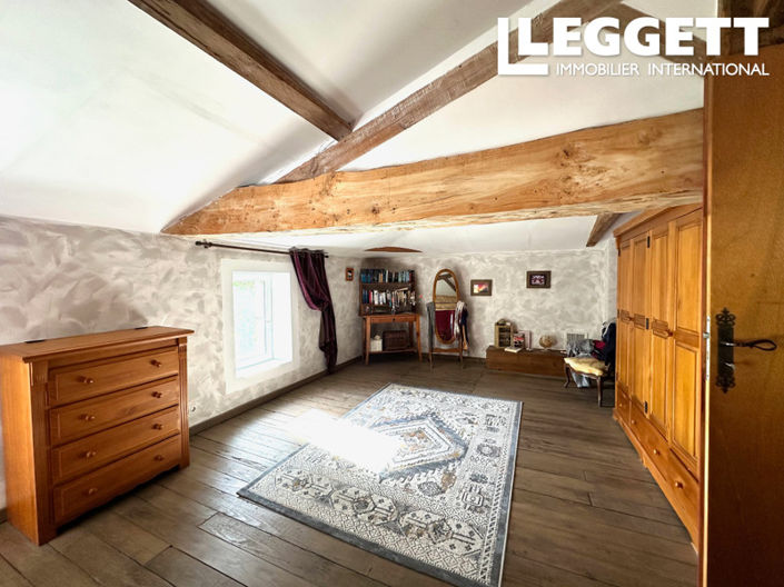 Image No.8-4 Bed House for sale