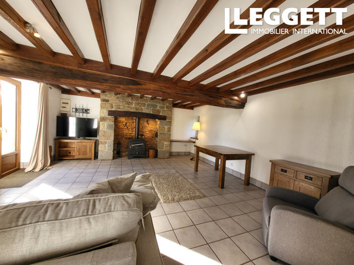 Image No.8-4 Bed House for sale