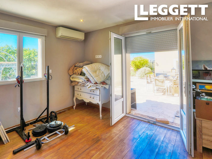 Image No.8-3 Bed House for sale