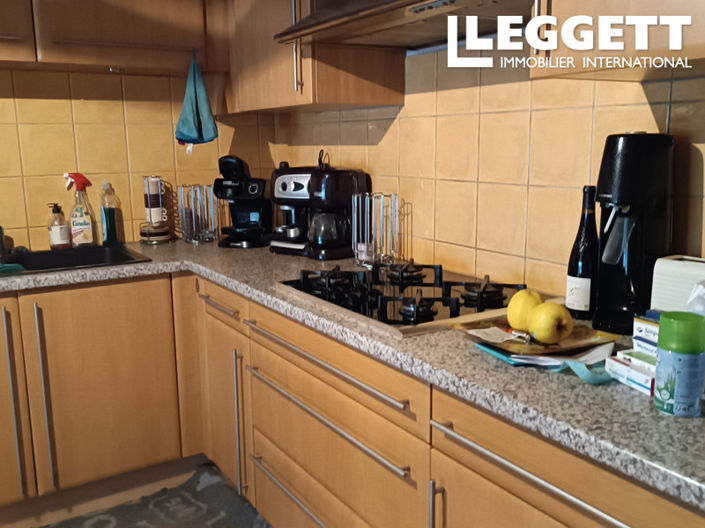 Image No.10-5 Bed House for sale