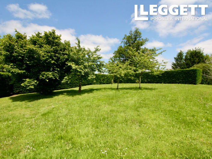 Image No.6-4 Bed House for sale