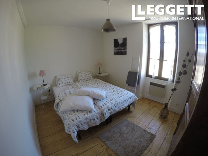 Image No.6-Maison de 6 chambres à vendre à Charente