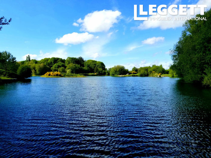 Image No.2-Terre de 2 chambres à vendre à Fougères