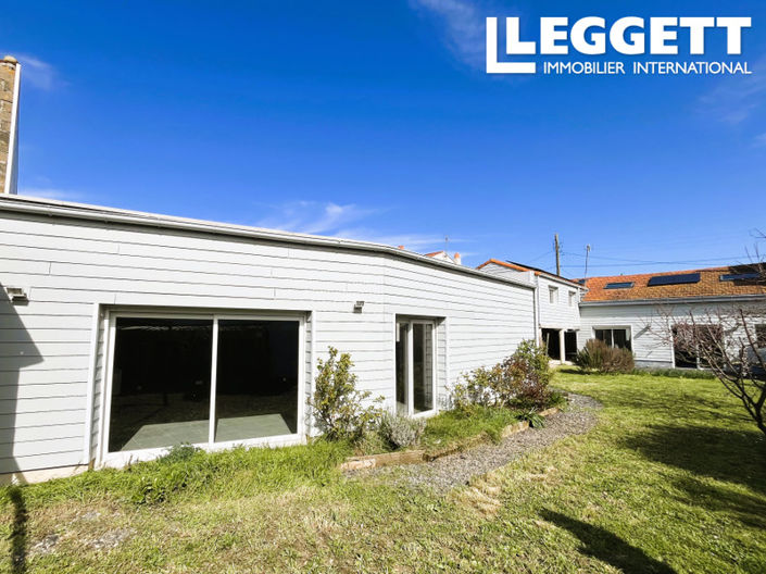 Image No.1-6 Bed House for sale