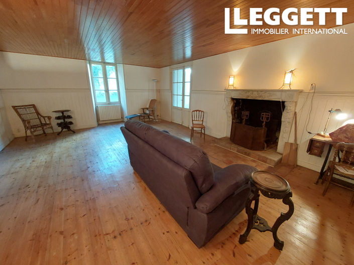 Image No.6-4 Bed House for sale