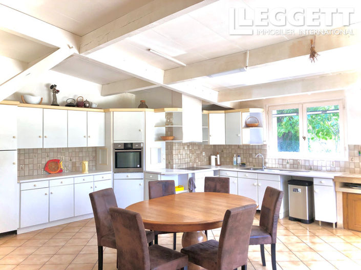 Image No.5-5 Bed House for sale