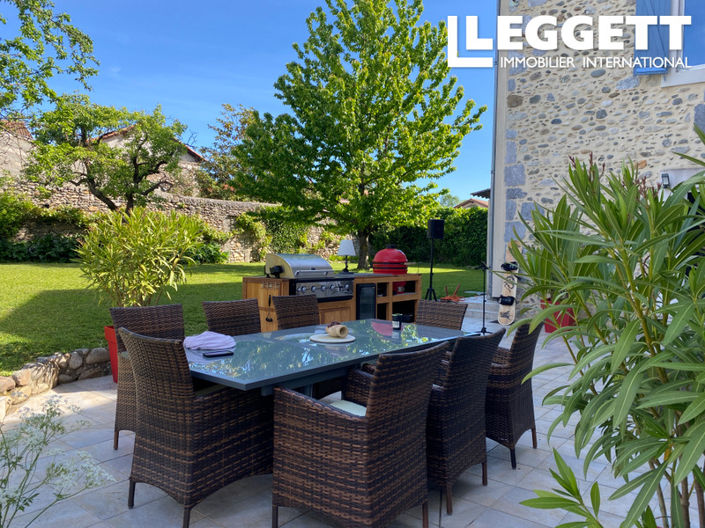 Image No.9-9 Bed House for sale