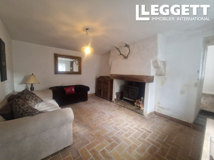 Image No.10-4 Bed House for sale